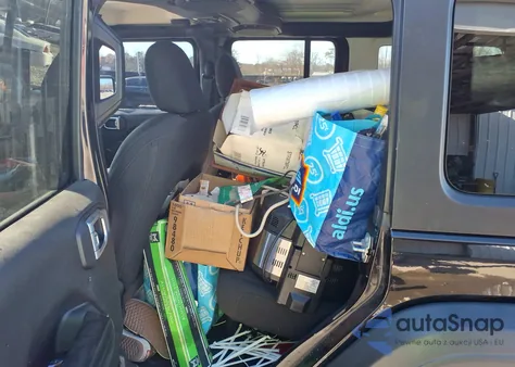 2020 Jeep Wrangler Unlimited Black And Tan 4X4/Freedom 4X4/Sport 4X4/Sport Altitude 4X4/Sport S 4X4/Willys 4X4/Willys Sport 4X4 z USA, uszkodzony, nr VIN 1C4HJXDG3LW298481